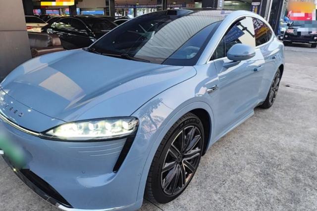 Used Hima Luxeed R7 2024 All-Electric 667 km Max