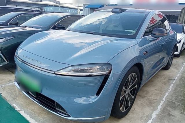 Ojetý Hima Luxeed R7 2024 All-Electric 802 km Max
