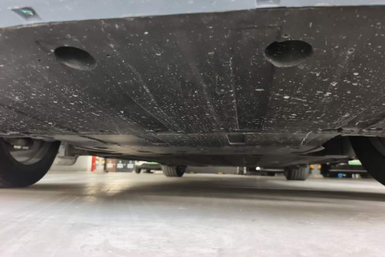 Used Hima Luxeed R7 2024 All-Electric 736 km Ultra Chassis Front