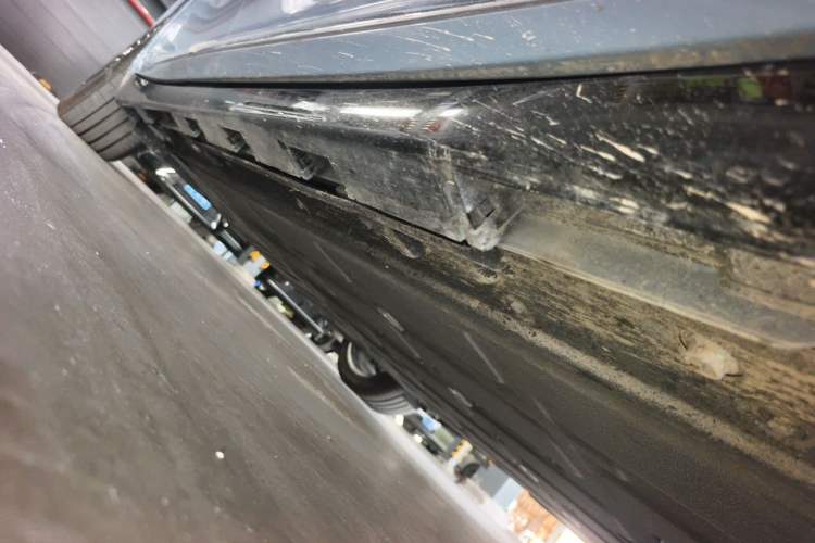 Used Hima Luxeed R7 2024 All-Electric 736 km Ultra Chassis Front Right