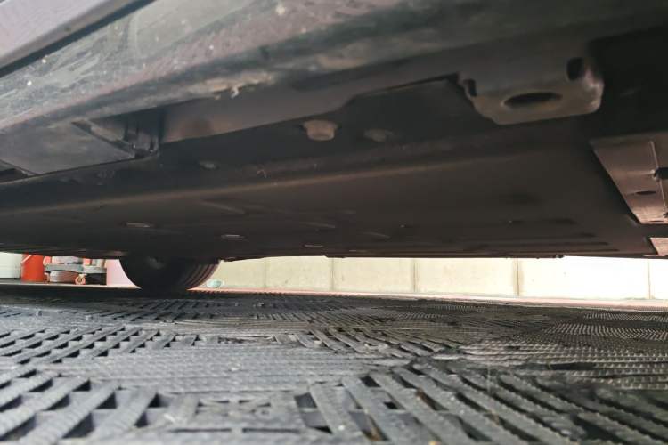 Used Hima Luxeed R7 2024 All-Electric 667 km Max Chassis Front Right