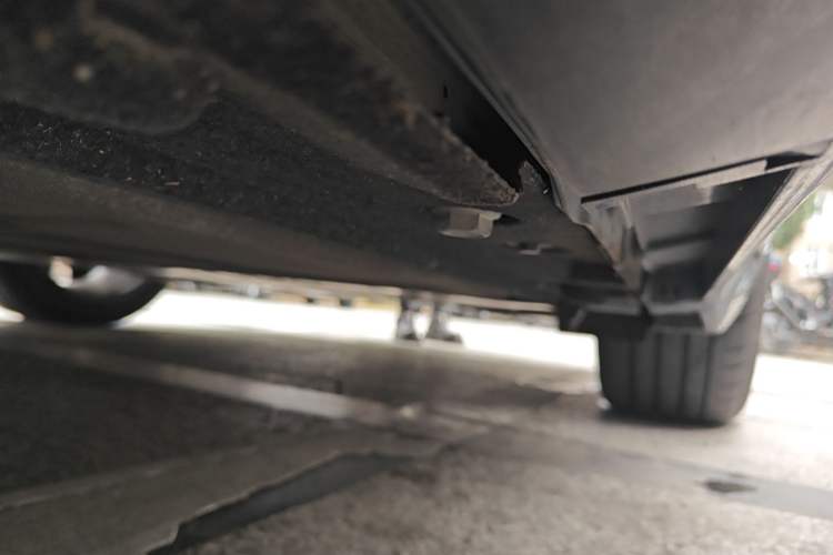 Used Hima Luxeed R7 2024 All-Electric 667 km Max Chassis Rear Left
