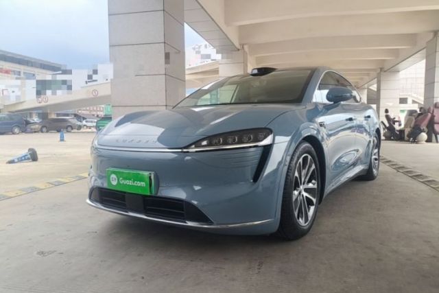 Ojetý Hima Luxeed R7 2024 All-Electric 667 km Max