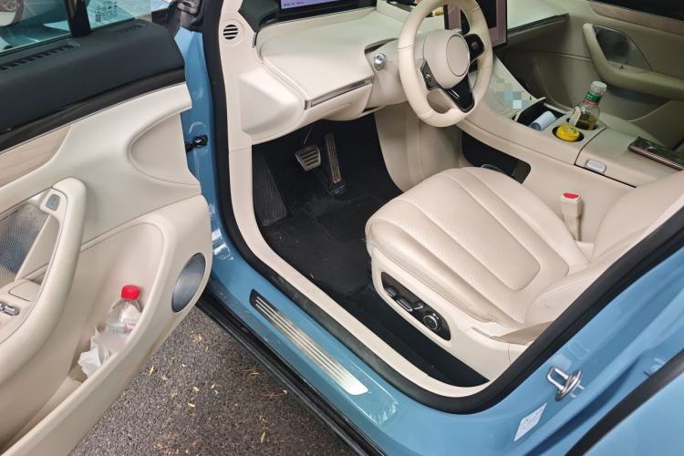 Used Hima Luxeed R7 2024 All-Electric 736 km Ultra Driver Seat