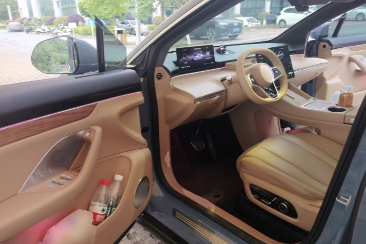 Used Hima Luxeed R7 2024 All-Electric 736 km Ultra Driver Seat