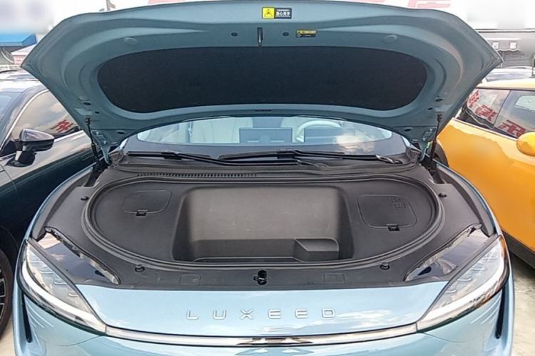 Used Hima Luxeed R7 2024 All-Electric 802 km Max Engine Bay