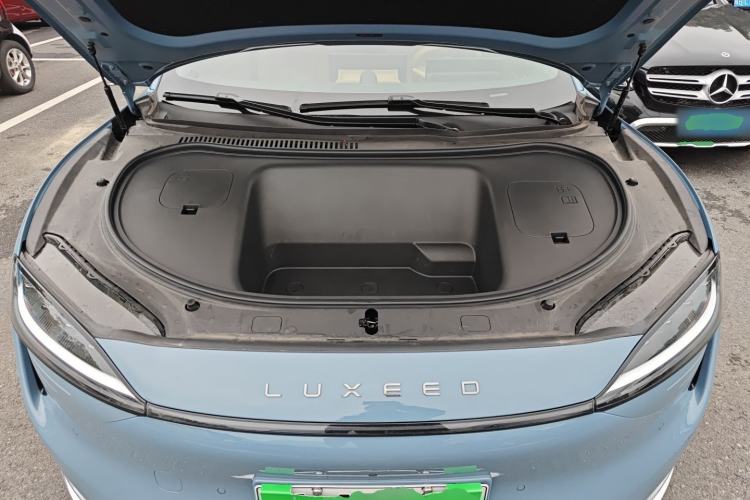 Used Hima Luxeed R7 2024 All-Electric 736 km Ultra Engine Bay