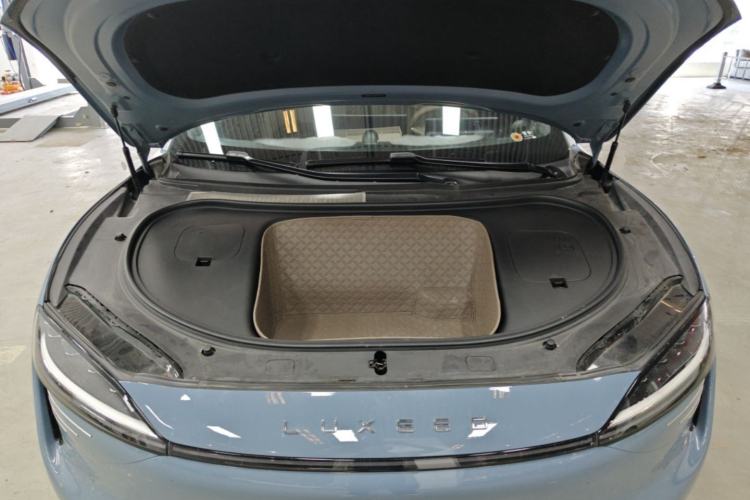 Used Hima Luxeed R7 2024 All-Electric 736 km Ultra Engine Bay