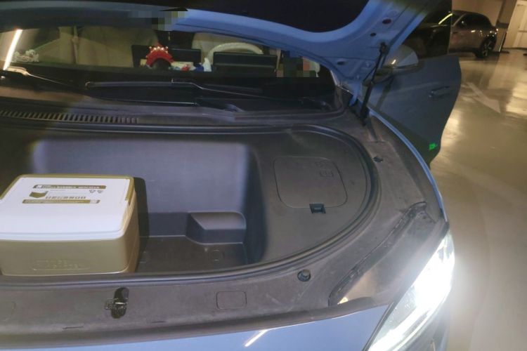 Used Hima Luxeed R7 2024 All-Electric 736 km Ultra Engine Bay Left
