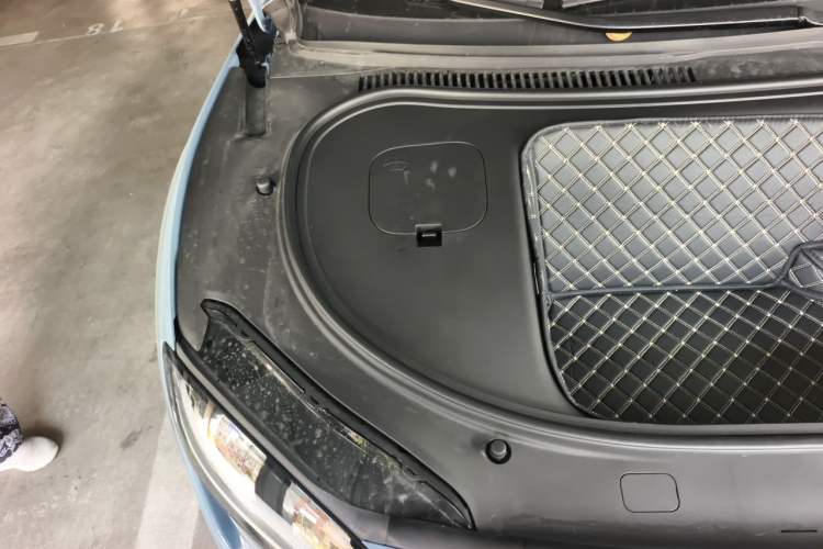 Used Hima Luxeed R7 2024 All-Electric 736 km Ultra Engine Bay Right