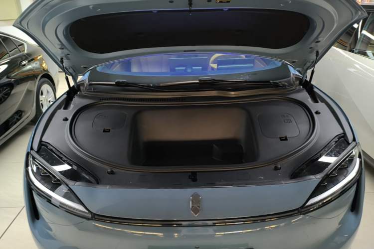 Used Hima Luxeed R7 2024 Pure Electric 667km Pro Engine Bay