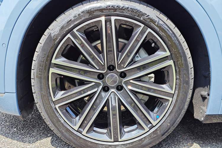 Used Hima Luxeed R7 2024 All-Electric 667 km Max Exterior 4