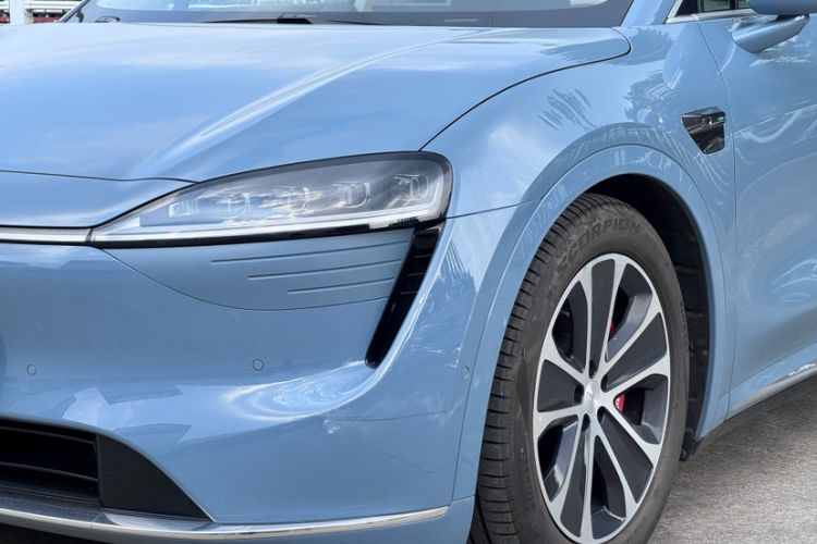 Used Hima Luxeed R7 2024 All-Electric 736 km Ultra Exterior 4