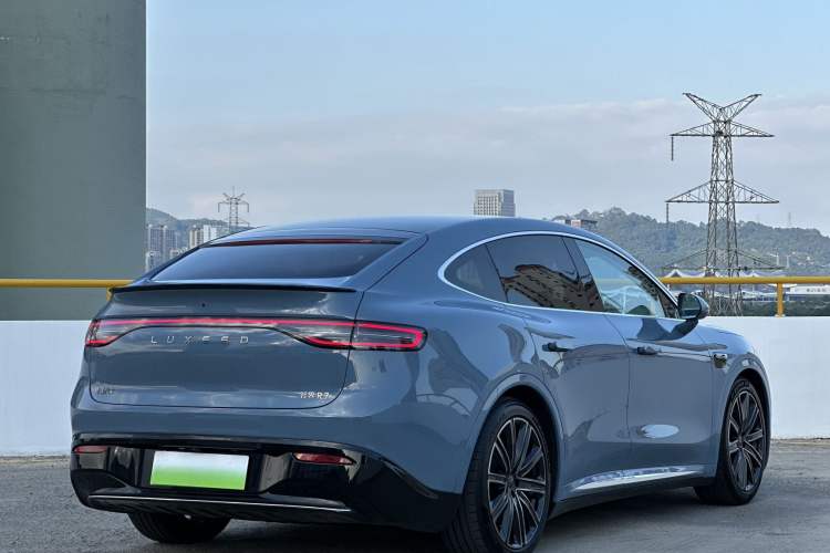 Used Hima Luxeed R7 2024 All-Electric 667 km Max Exterior 6