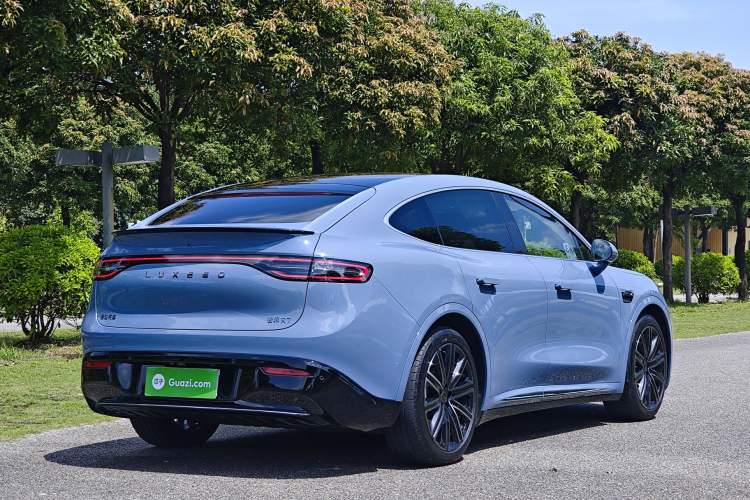 Used Hima Luxeed R7 2024 All-Electric 667 km Max Exterior 8