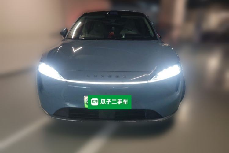 Used Hima Luxeed R7 2024 All-Electric 736 km Ultra Front
