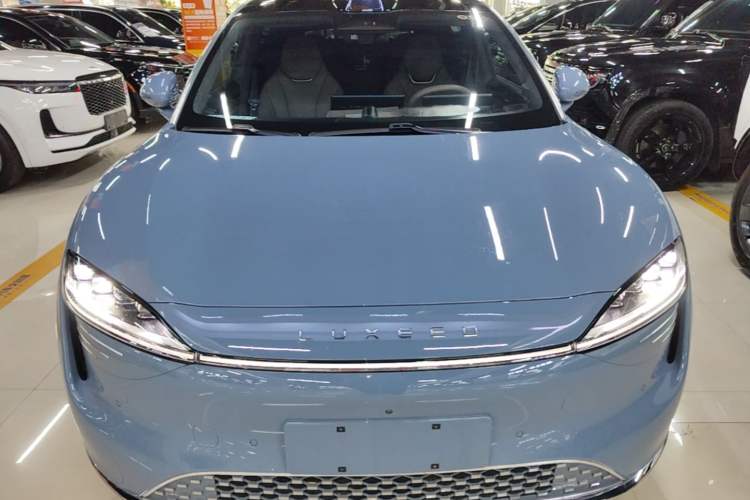 Used Hima Luxeed R7 2024 All-Electric 736 km Ultra Front