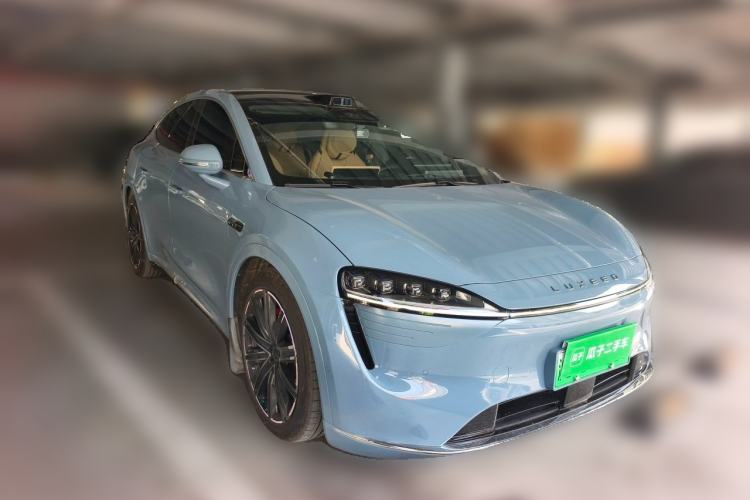 Used Hima Luxeed R7 2024 All-Electric 736 km Ultra Front Right 45 Deg