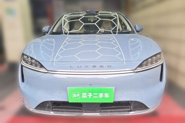 Used Hima Luxeed R7 2024 All-Electric 667 km Max Front