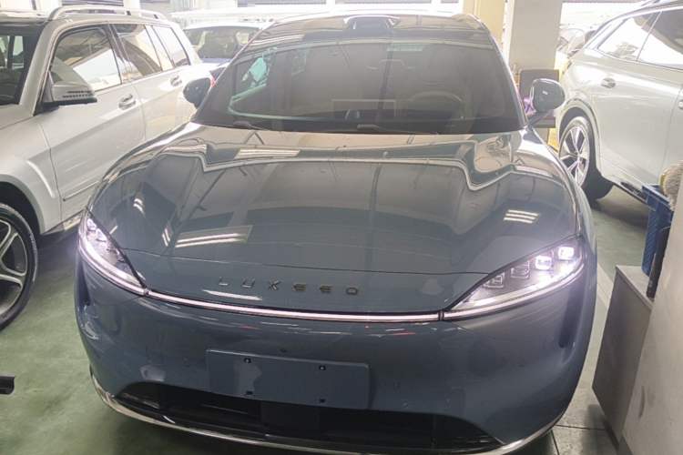 Used Hima Luxeed R7 2024 All-Electric 667 km Max Front