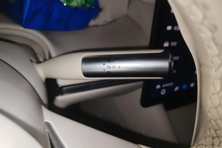 Used Hima Luxeed R7 2024 All-Electric 736 km Ultra Gear Lever