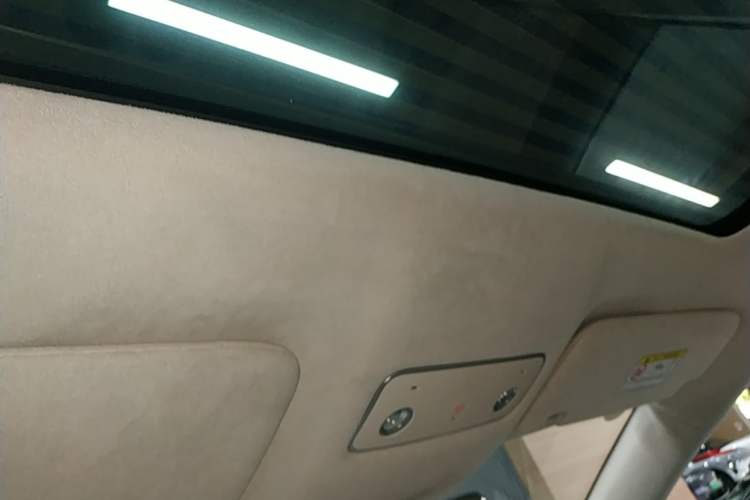 Used Hima Luxeed R7 2024 All-Electric 736 km Ultra Headliner
