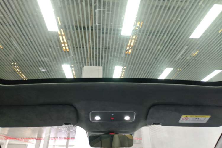 Used Hima Luxeed R7 2024 All-Electric 736 km Ultra Headliner