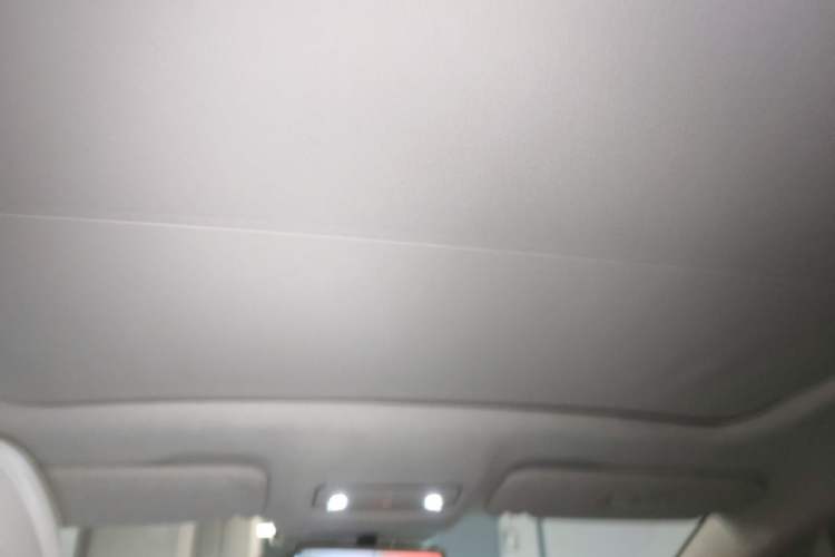 Used Hima Luxeed R7 2024 All-Electric 736 km Ultra Headliner