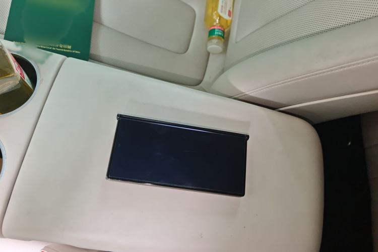 Used Hima Luxeed R7 2024 All-Electric 736 km Ultra Interior 1