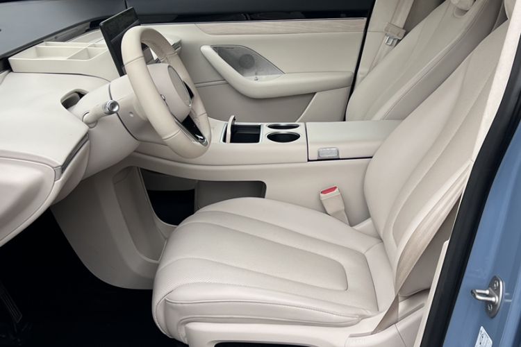 Used Hima Luxeed R7 2024 All-Electric 736 km Ultra Interior 10