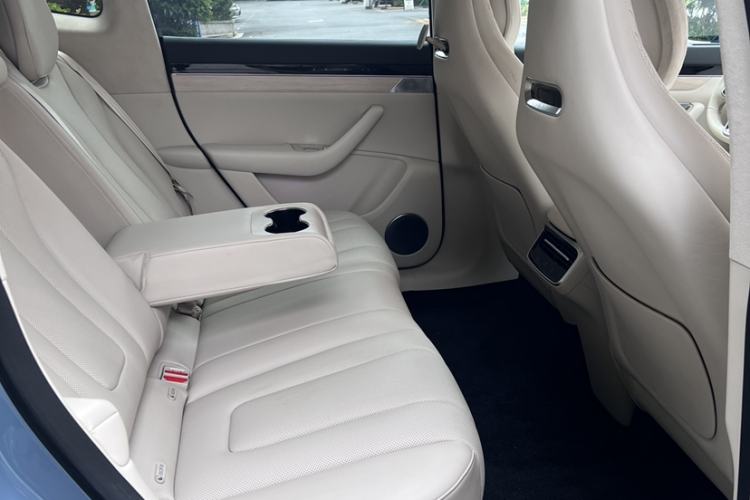 Used Hima Luxeed R7 2024 All-Electric 736 km Ultra Interior 11