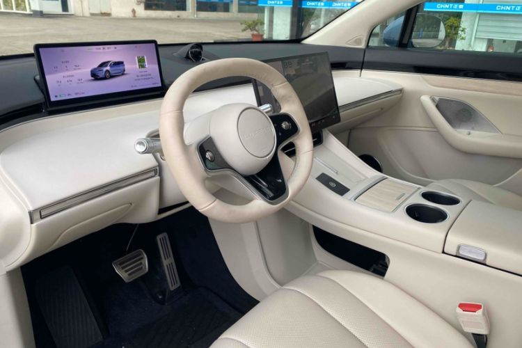 Used Hima Luxeed R7 2024 All-Electric 802 km Max Interior 2