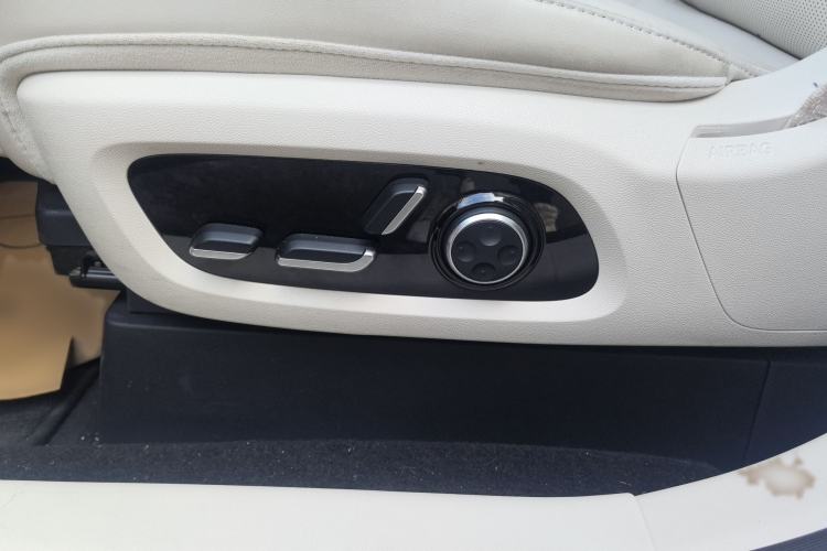 Used Hima Luxeed R7 2024 All-Electric 736 km Ultra Interior 6