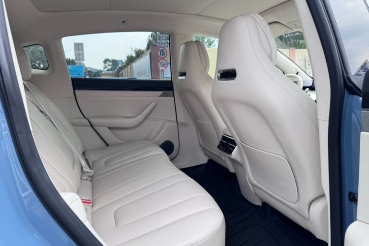 Used Hima Luxeed R7 2024 All-Electric 736 km Ultra Interior 9