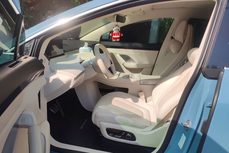Used Hima Luxeed R7 2024 All-Electric 736 km Ultra Left Front Seat