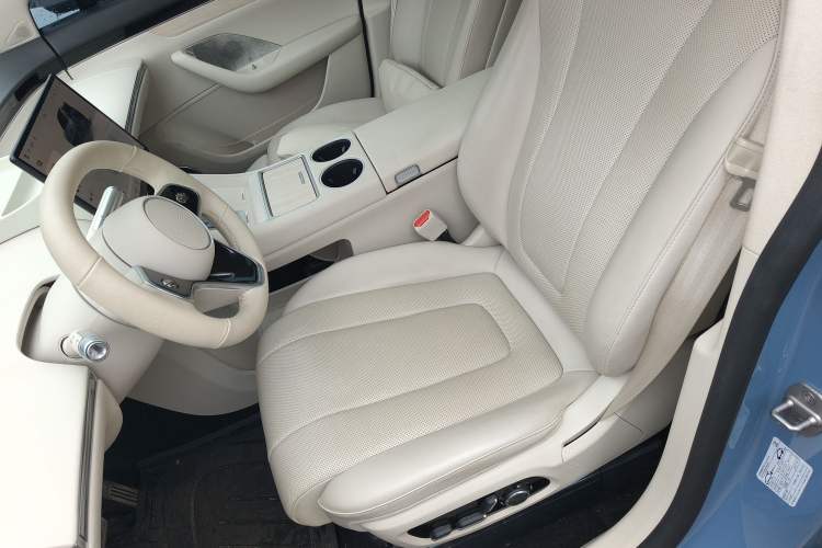 Used Hima Luxeed R7 2024 Pure Electric 667km Pro Left Front Seat