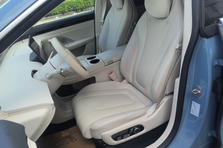 Used Hima Luxeed R7 2024 All-Electric 736 km Ultra Left Front Seat