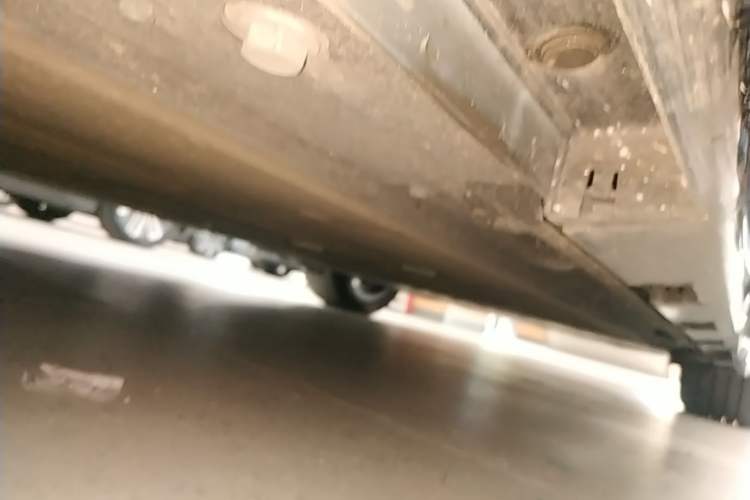 Used Hima Luxeed R7 2024 All-Electric 736 km Ultra Left Side Sill