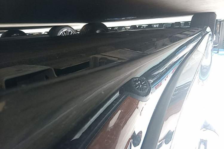 Used Hima Luxeed R7 2024 All-Electric 802 km Max Left Side Sill