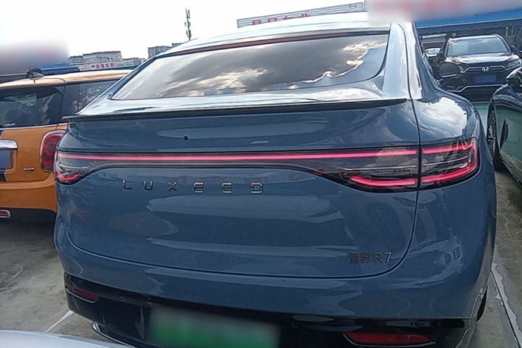 Used Hima Luxeed R7 2024 All-Electric 802 km Max Rear