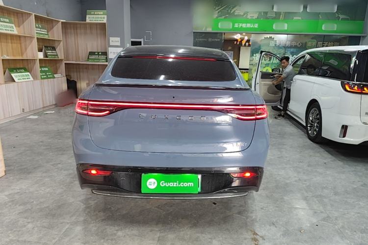 Used Hima Luxeed R7 2024 All-Electric 802 km Max Rear
