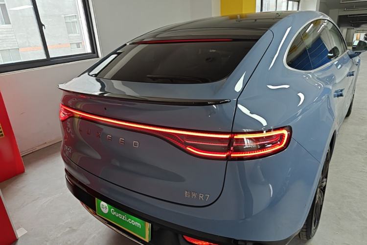Used Hima Luxeed R7 2024 All-Electric 667 km Max Rear