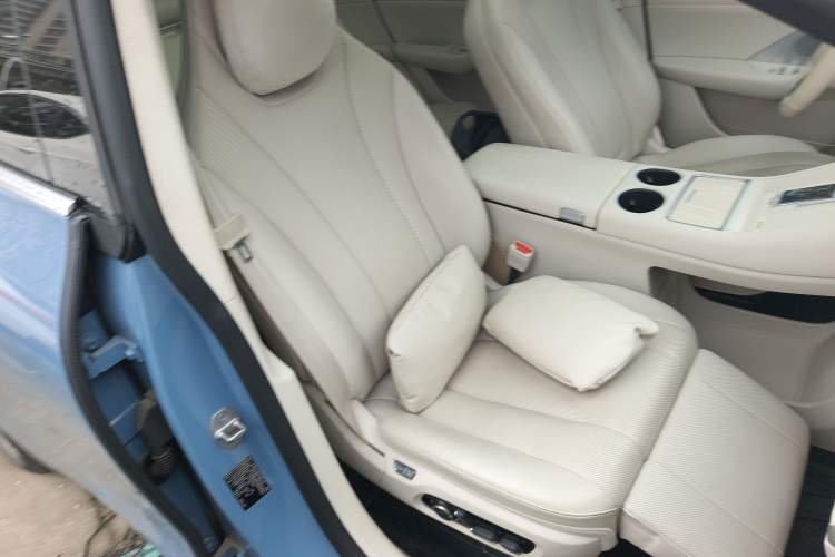 Used Hima Luxeed R7 2024 Pure Electric 667km Pro Right Front Seat