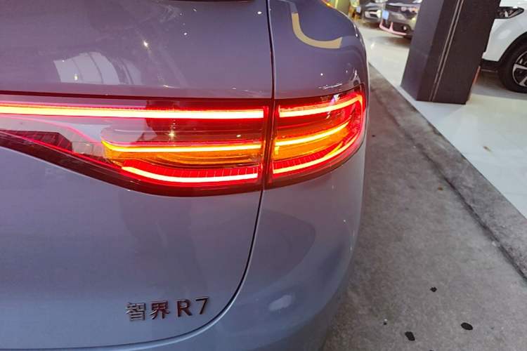 Used Hima Luxeed R7 2024 All-Electric 667 km Max Right Rear Taillight