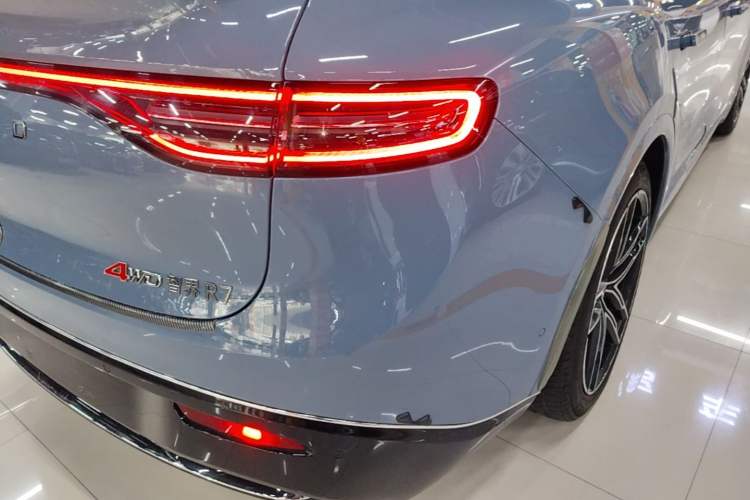 Used Hima Luxeed R7 2024 All-Electric 736 km Ultra Right Rear Taillight