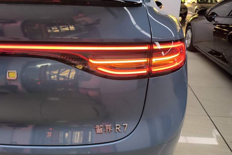 Used Hima Luxeed R7 2024 Pure Electric 667km Pro Right Rear Taillight