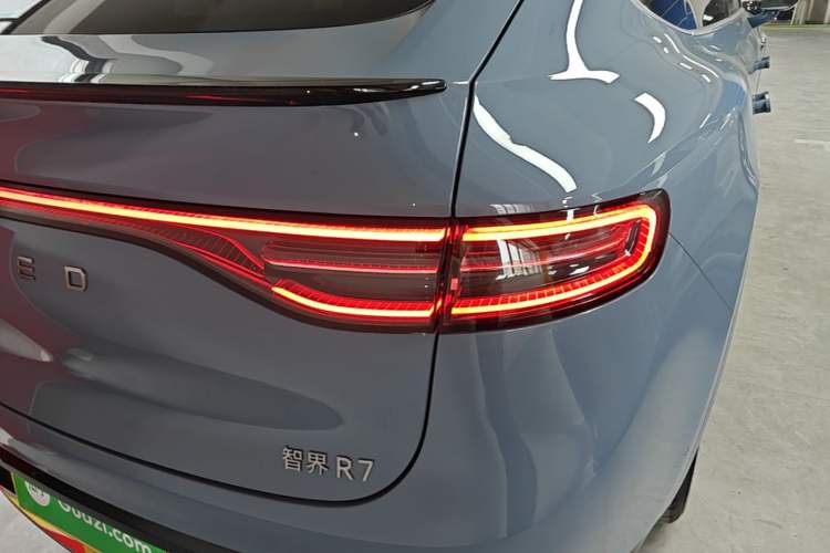Used Hima Luxeed R7 2024 All-Electric 667 km Max Right Rear Taillight