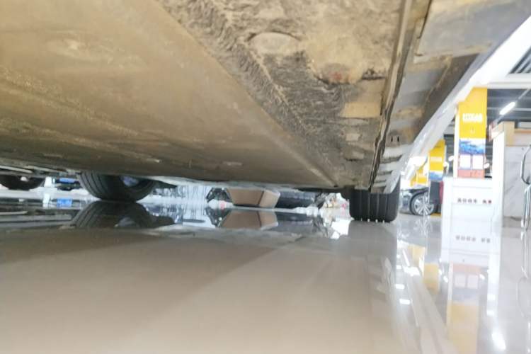 Used Hima Luxeed R7 2024 All-Electric 736 km Ultra Right Side Sill