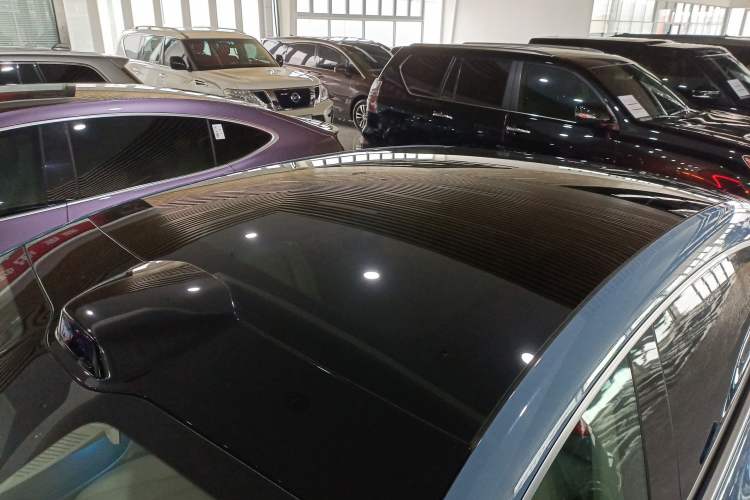 Used Hima Luxeed R7 2024 All-Electric 667 km Max Roof