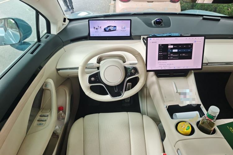 Used Hima Luxeed R7 2024 All-Electric 736 km Ultra Steering Wheel